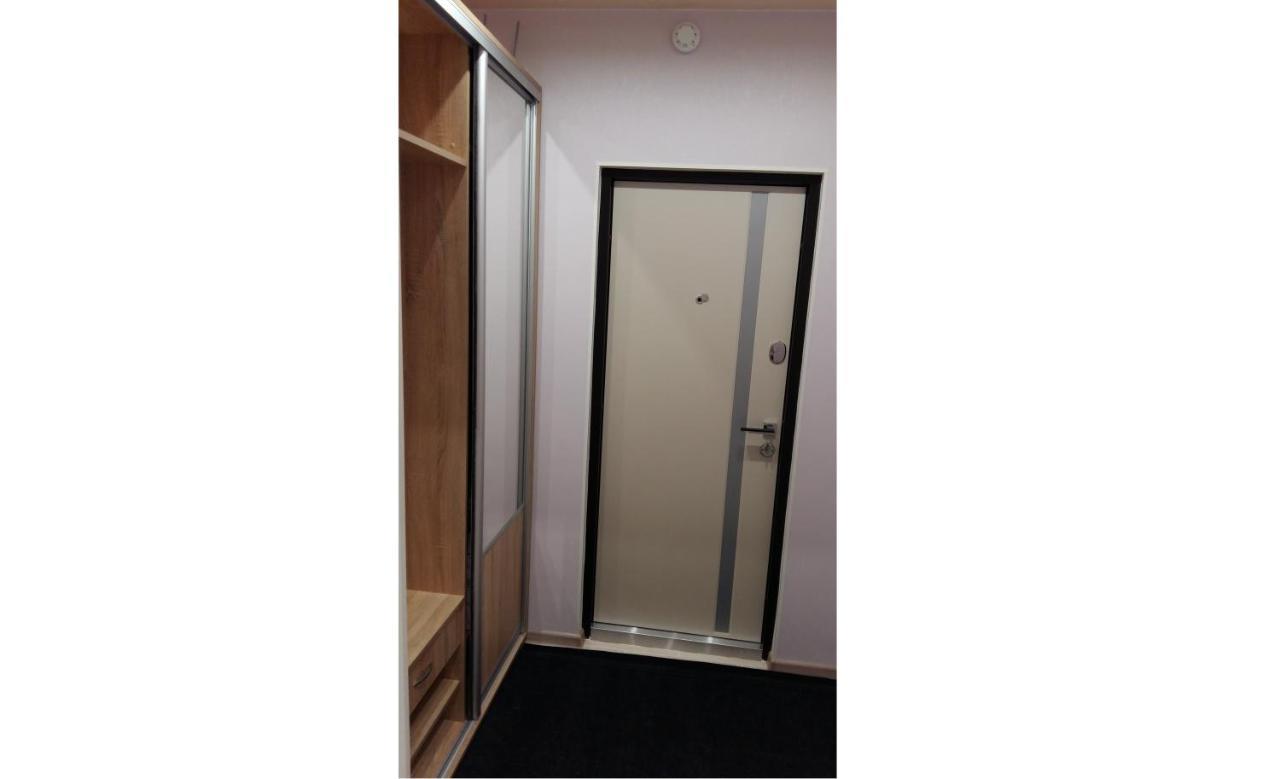 Apartment Near Metro Pozniaky Κίεβο Εξωτερικό φωτογραφία